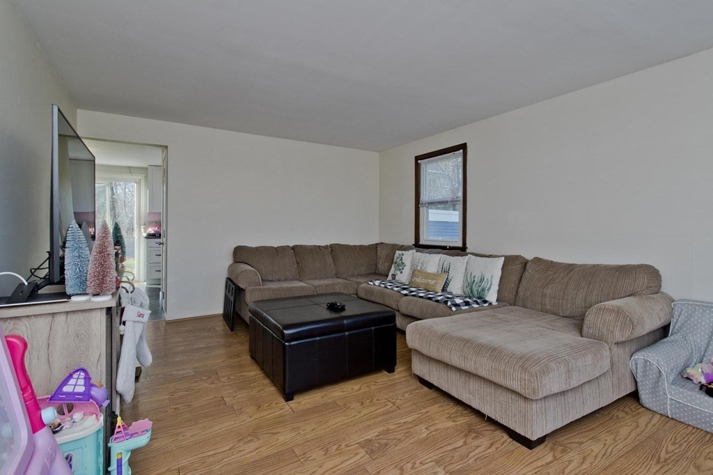 8 Timothy Circle Springfield, MA 01119 - Photo 27 of 42