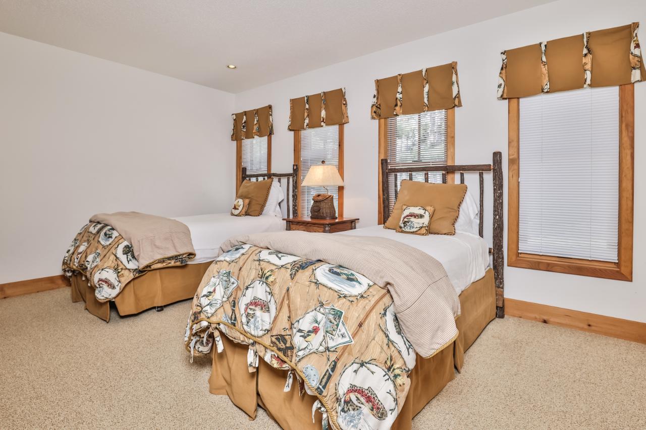 13035 Deer Park Road, Unit 2 Manitowish Waters, WI 54545 - Photo 47 of 65 Gallery Image 47