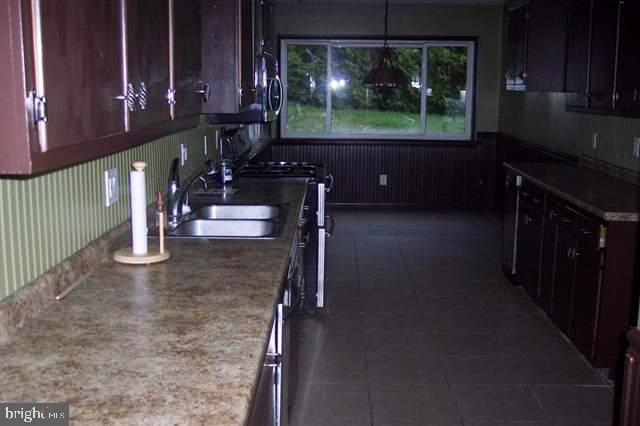 4316 Lakeview Road Harrisburg, PA 17112 - Photo 12 of 25 Gallery Image 12