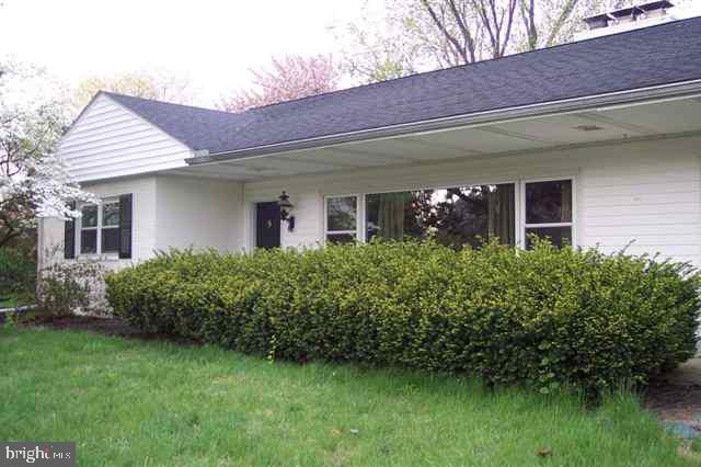 4316 Lakeview Road Harrisburg, PA 17112 - Photo 2 of 25 Gallery Image 2
