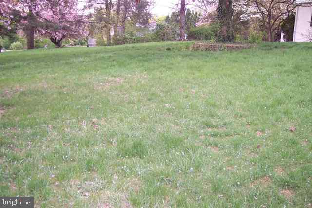 4316 Lakeview Road Harrisburg, PA 17112 - Photo 23 of 25 Gallery Image 23