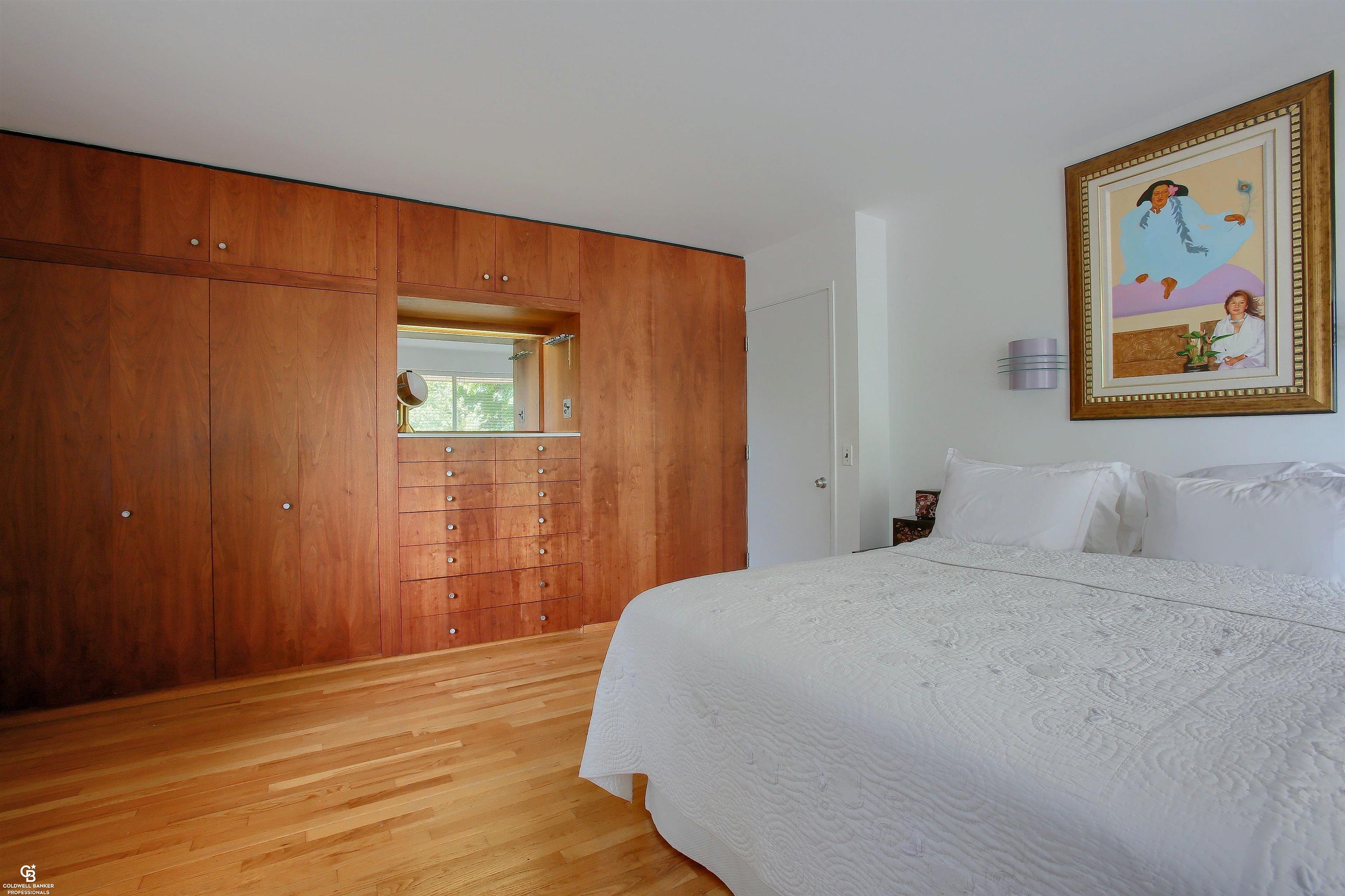917 Lake Shore Road Grosse Pointe, MI 48236 - Photo 27 of 44 50085427-26.JPG