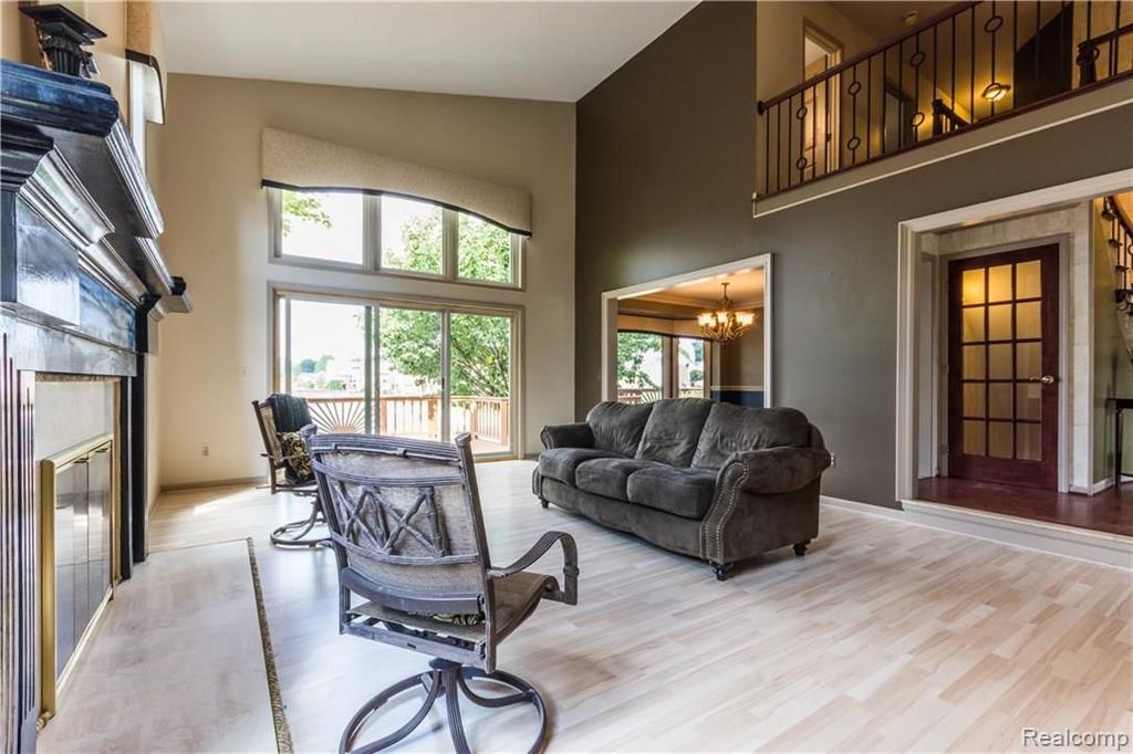 1865 South Shore Drive Rochester Hills, MI 48307 - Photo 13 of 47