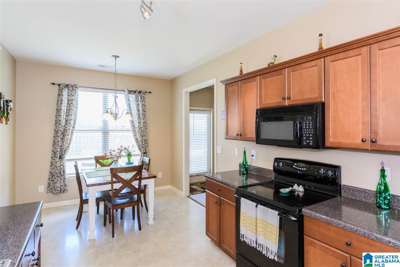 812 Barkley Drive Alabaster, AL 35007 - Photo 13 of 32