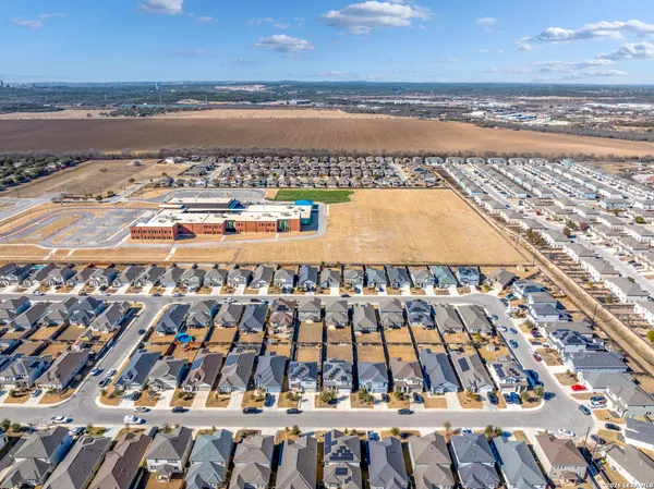 $450,000 | 8336 Sunrise Glen, Selma, TX 78154