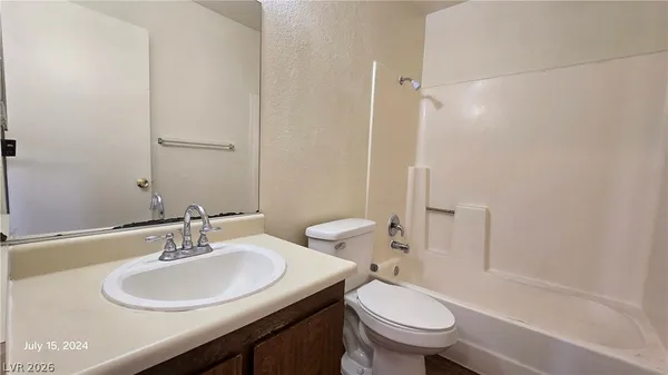 $995 | 4220 Middlesex Avenue, Unit D, Las Vegas, NV 89110