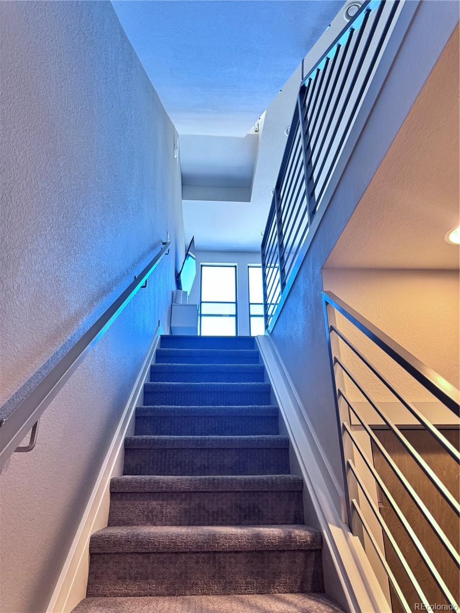 931 33rd Street Denver, CO 80205 - Photo 7 of 16 a view of entryway