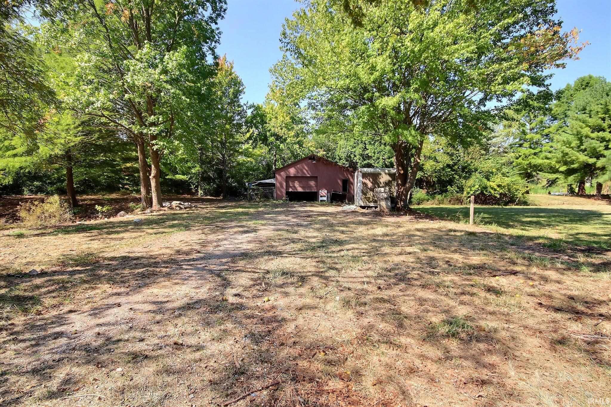 11514 Thiele Road Fort Wayne, IN 46819 - Photo 3 of 19