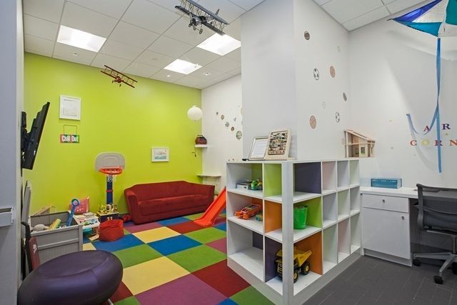 $1,915,000 | 580 Washington Street, Unit 202, Boston, MA 02111