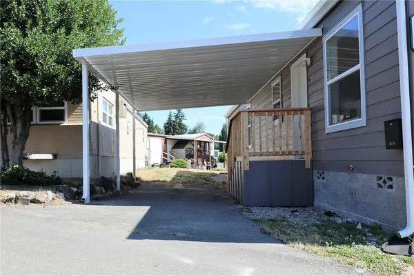 a view of house with outdoor space
