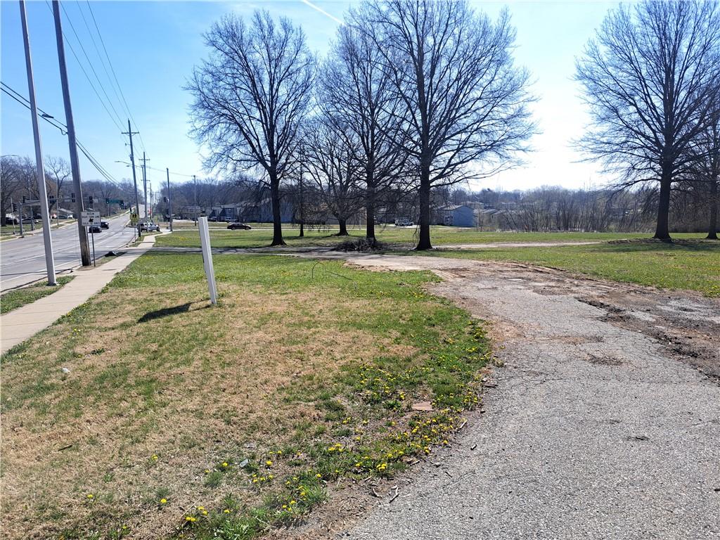 7205 Longview Road Kansas City, MO 64134 - Photo 3 of 7