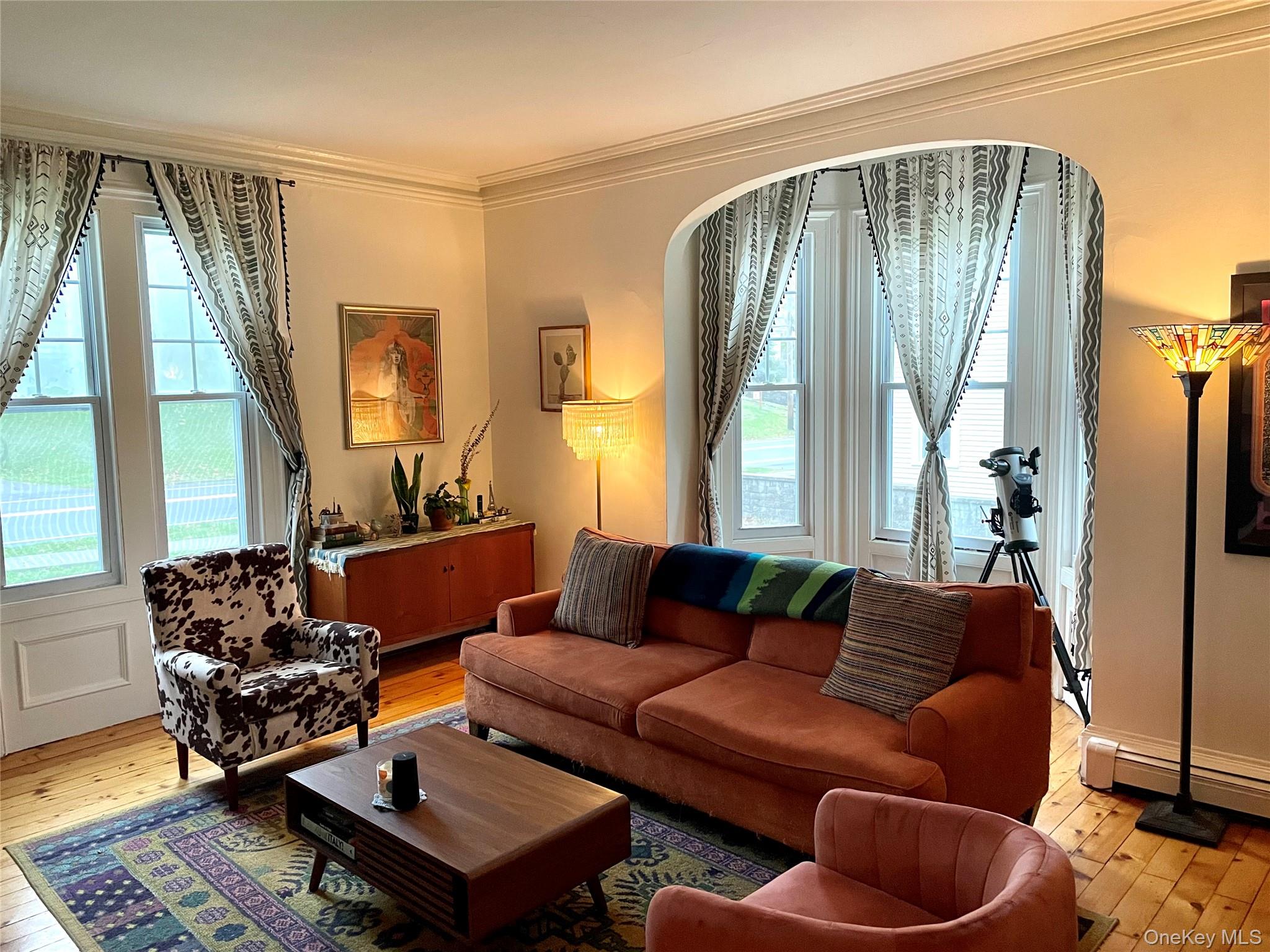 90 Innis Avenue Poughkeepsie, NY 12601 - Photo 2 of 10