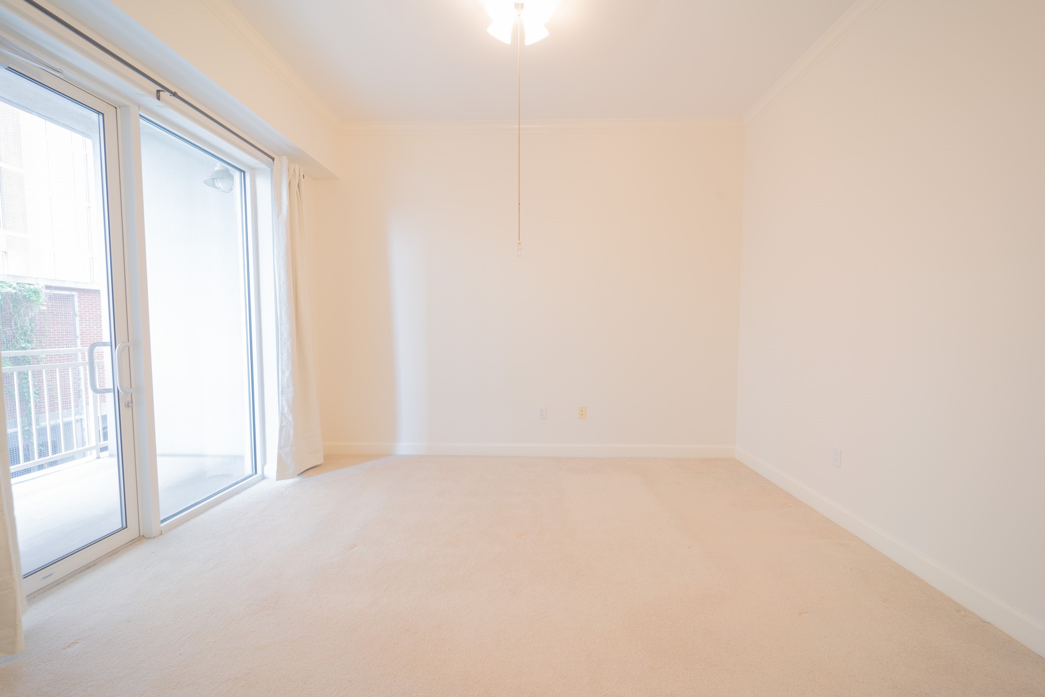 2520 Robinhood Street, Unit 505 Houston, TX 77005 - Photo 28 of 37 a view of empty room