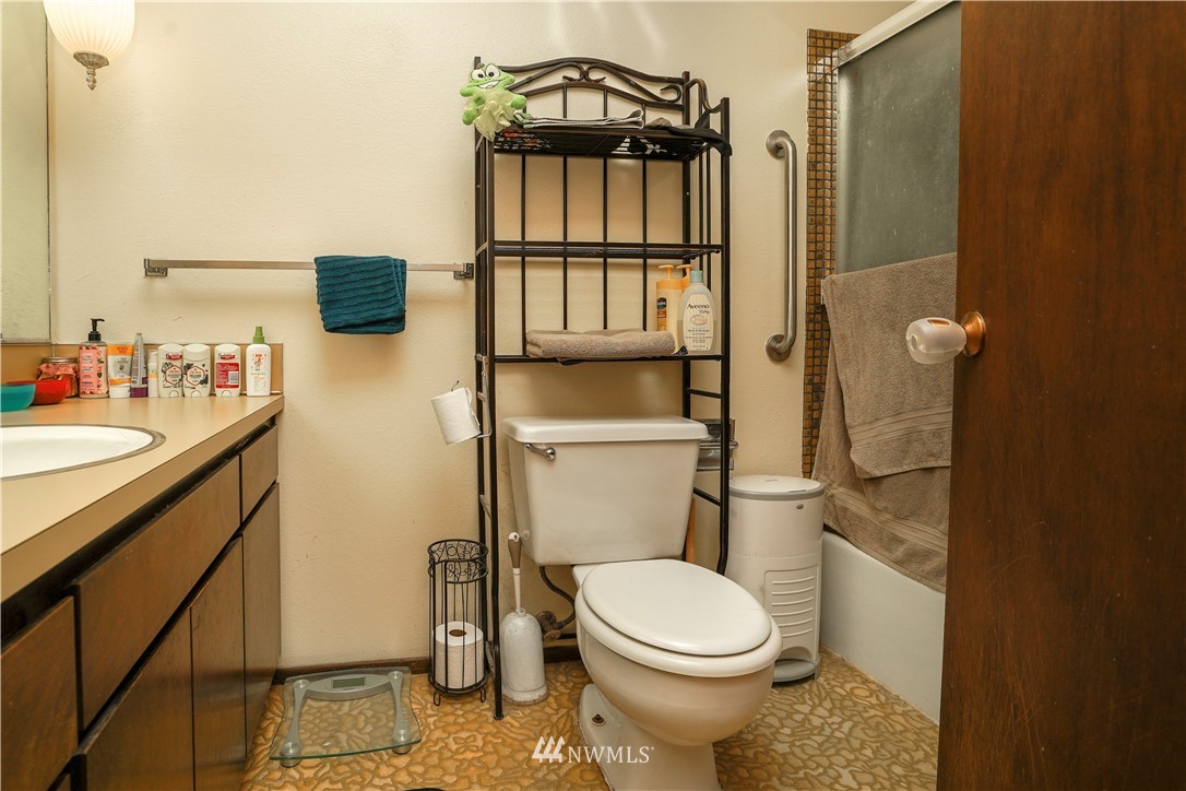 755 Ell Road Camano Island, WA 98282 - Photo 9 of 22 Gallery Image 9
