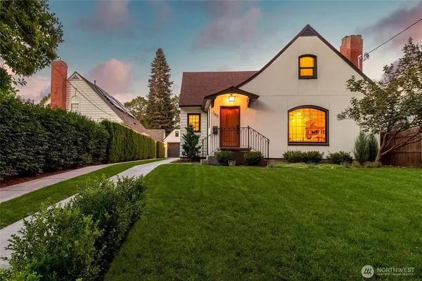 $1,100,000 | 385 South 1st Avenue, Walla Walla, WA 99362