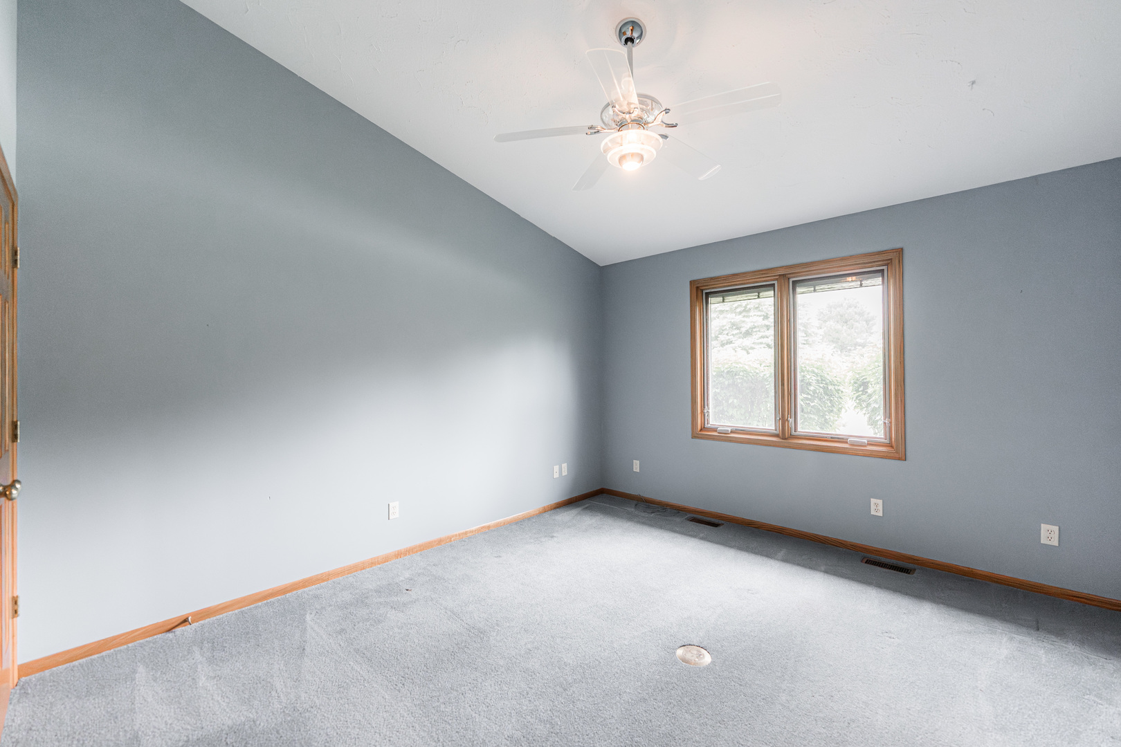 535 Brant Circle DeKalb, IL 60115 - Photo 13 of 31