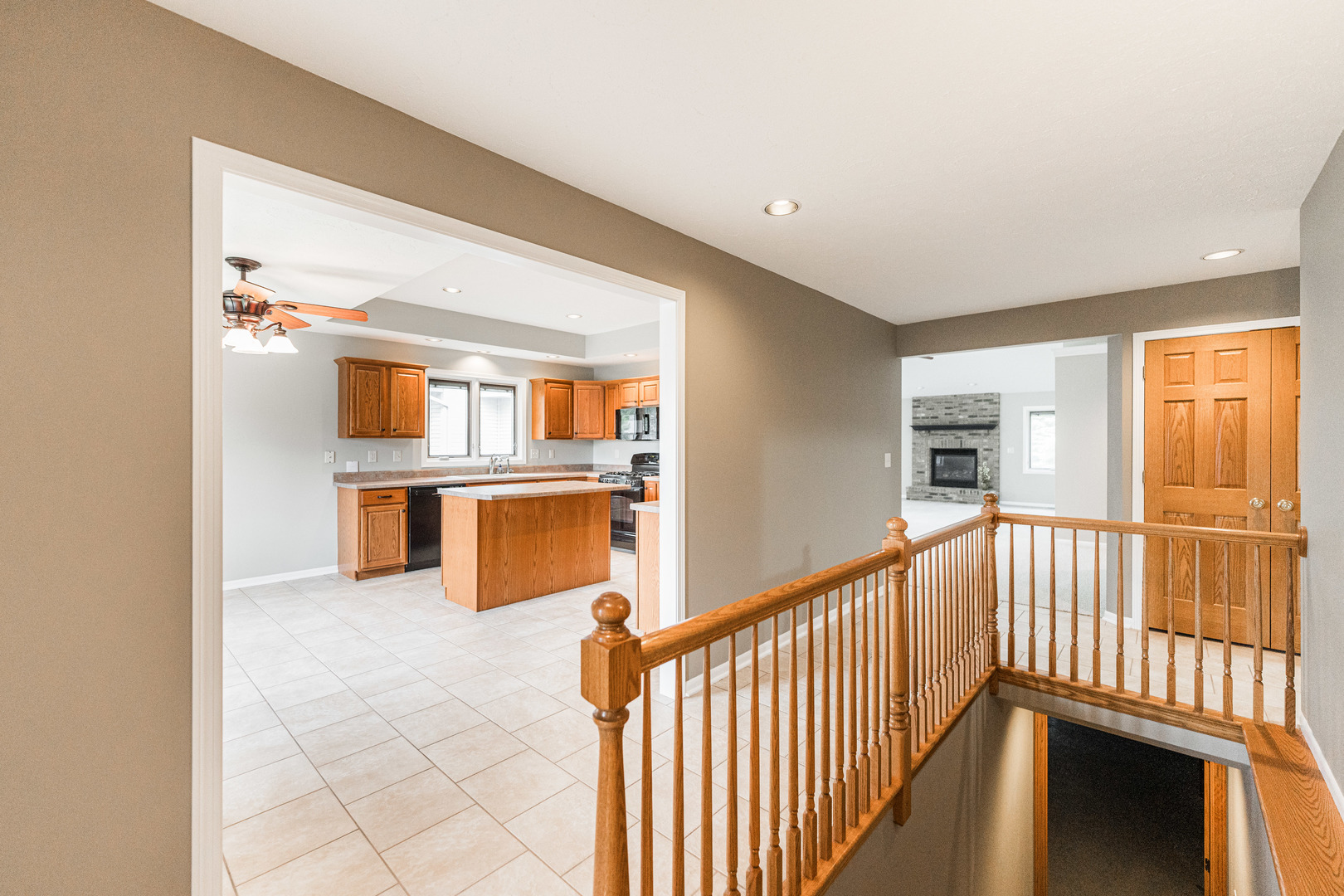 535 Brant Circle DeKalb, IL 60115 - Photo 4 of 31