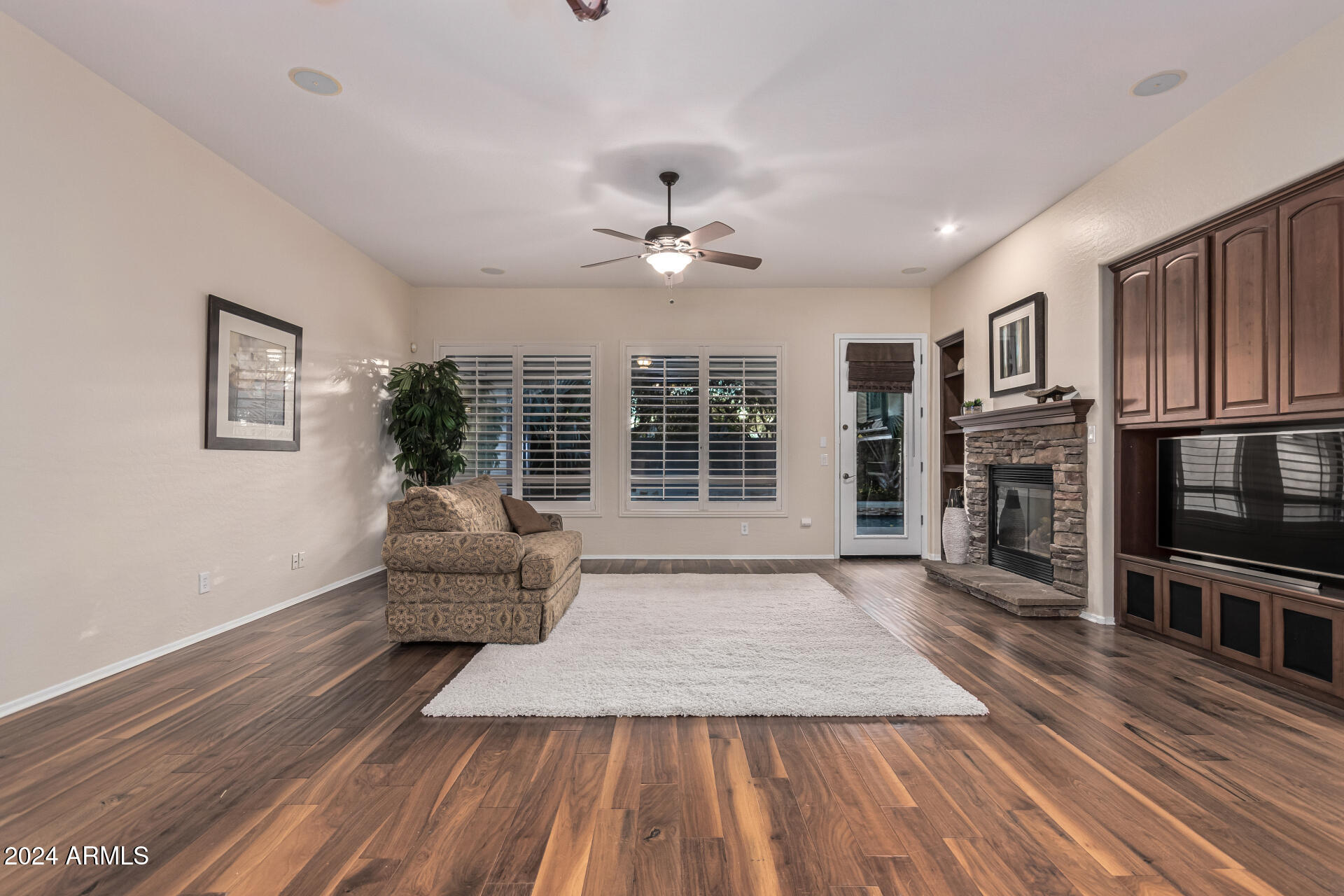 2717 West Nighthawk Way Phoenix, AZ 85045 - Photo 16 of 50 27 - Nighthawk