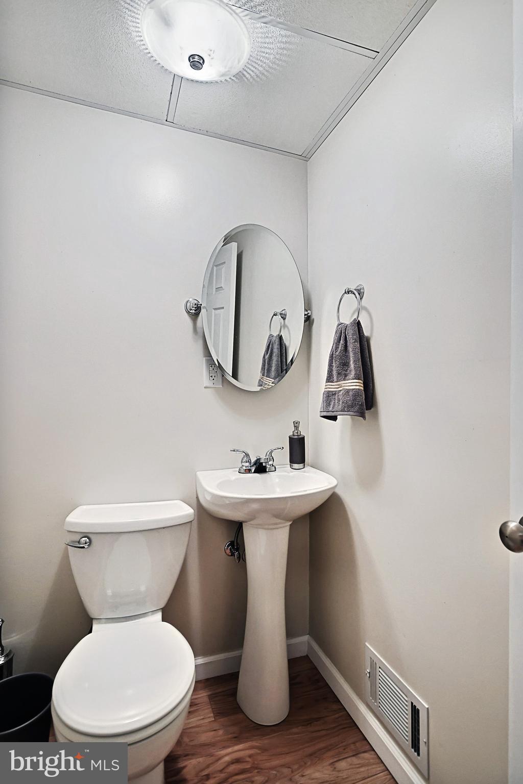 520 Dellinger Road Mount Wolf, PA 17347 - Photo 28 of 61 Half Bath