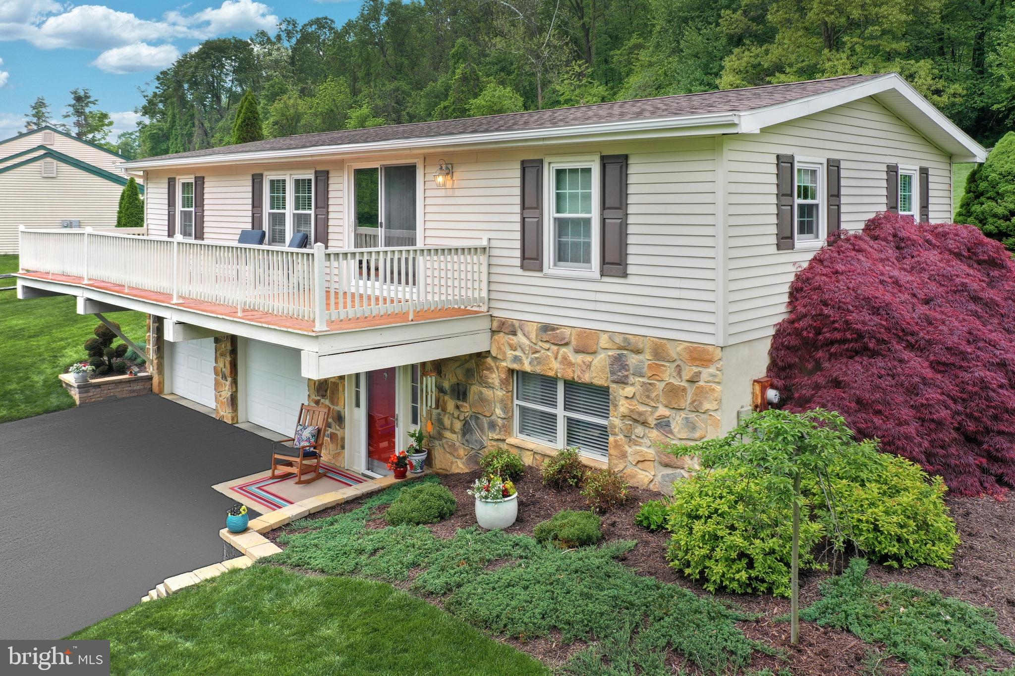 520 Dellinger Road Mount Wolf, PA 17347 - Photo 3 of 61 Gallery Image 3
