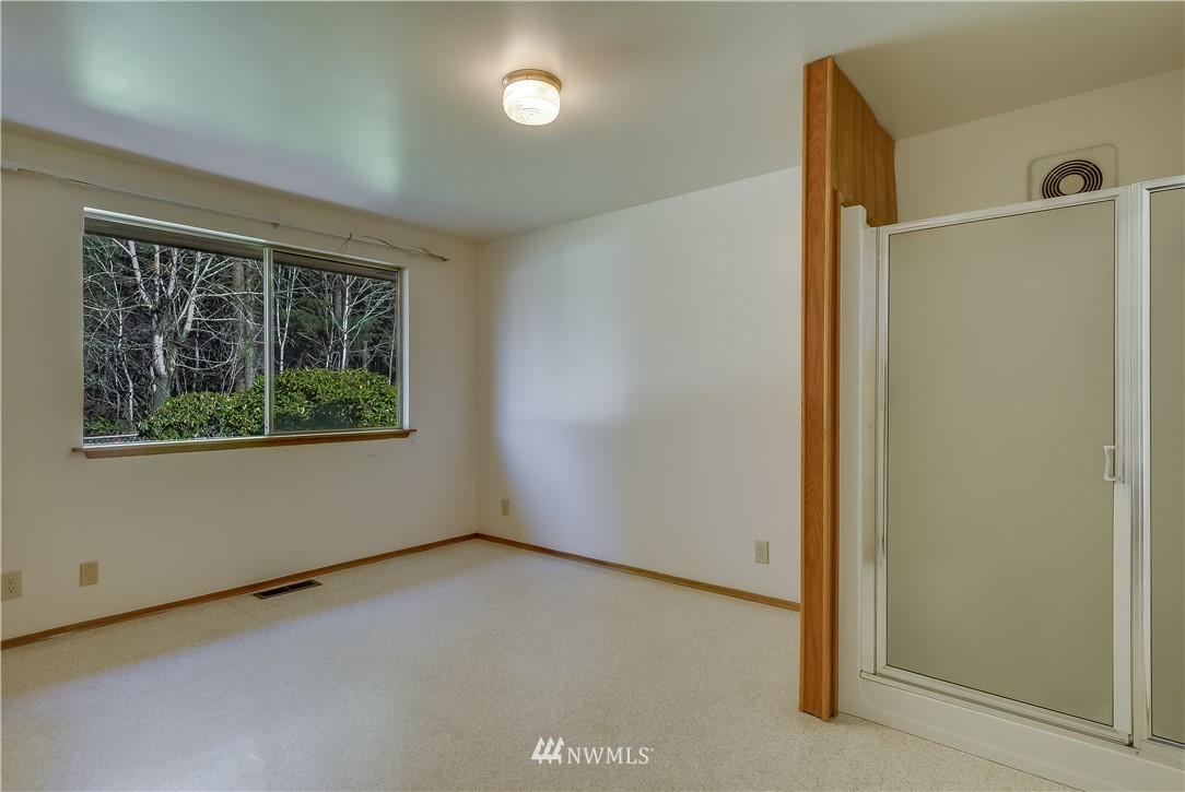 15005 Southeast 112th Street Renton, WA 98059 - Photo 11 of 18