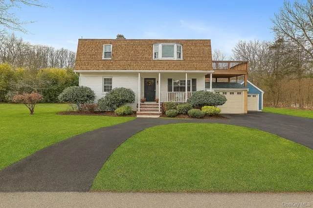 $565,000 | 10 Helin Road, Hopewell Junction, NY 12533