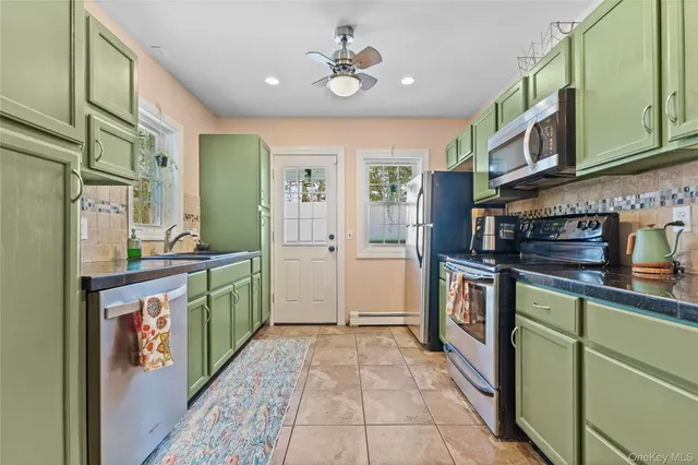 $565,000 | 10 Helin Road, Hopewell Junction, NY 12533