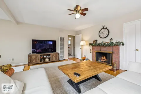 $2,575,000 | 674 Bryson Avenue, Palo Alto, CA 94306