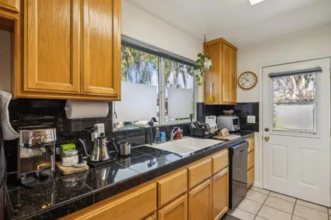 $2,575,000 | 674 Bryson Avenue, Palo Alto, CA 94306