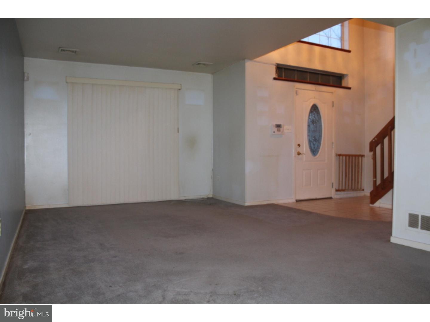 164 Crossing Way Clementon, NJ 08021 - Photo 2 of 15 Gallery Image 2