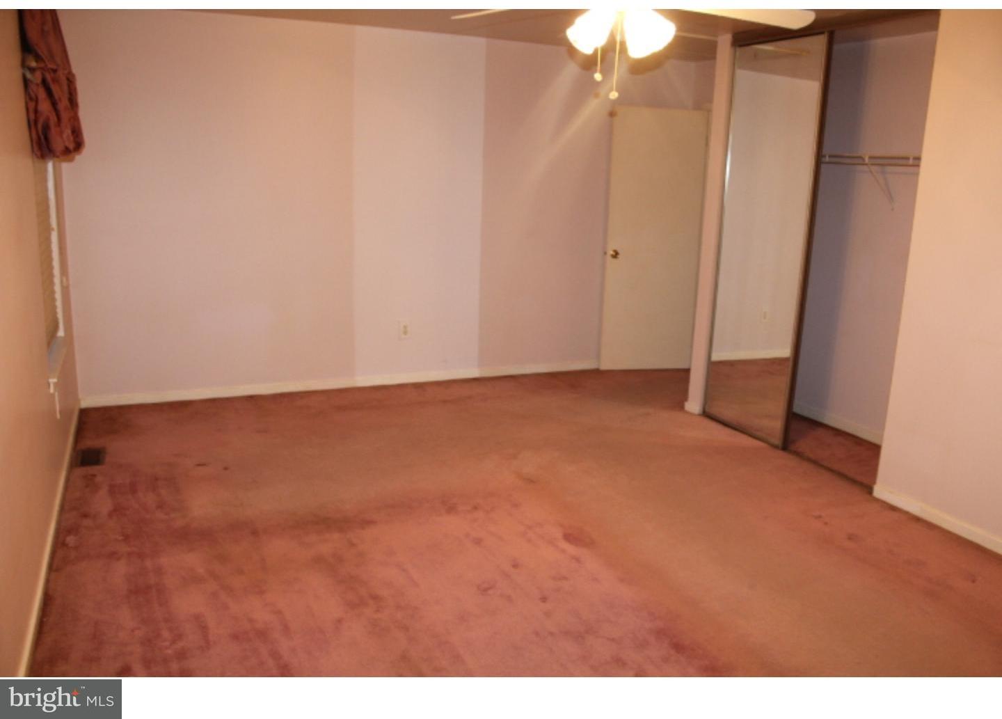 164 Crossing Way Clementon, NJ 08021 - Photo 8 of 15 Gallery Image 8