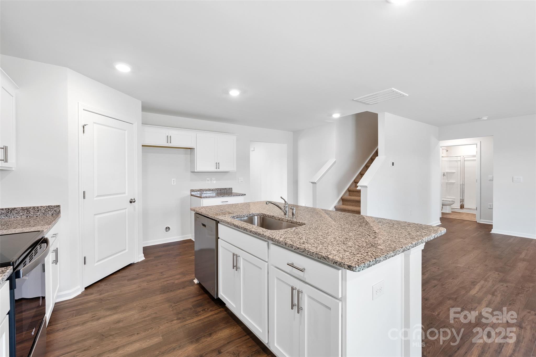 24 Byron Park Road Clyde, NC 28721 - Photo 9 of 27