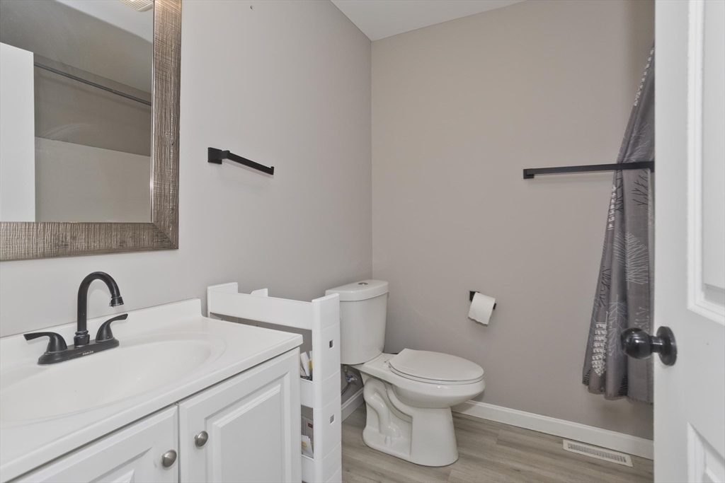 32-34 Clark Street Springfield, MA 01105 - Photo 13 of 23