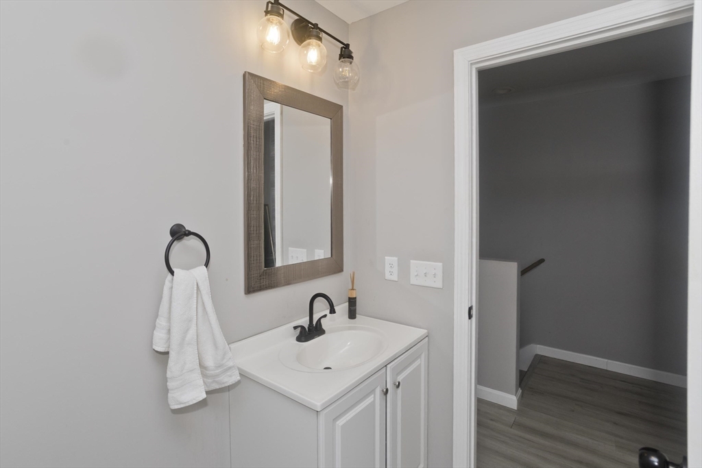 32-34 Clark Street Springfield, MA 01105 - Photo 17 of 23