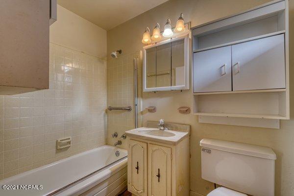 226 Oakhurst Road Wilmington, NC 28409 - Photo 19 of 49 m_226_Oakhurst-22