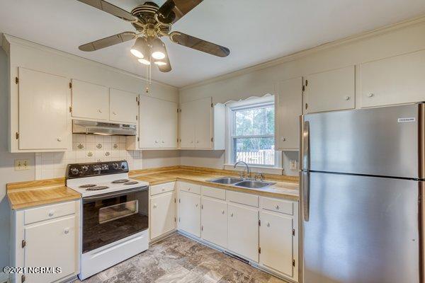 226 Oakhurst Road Wilmington, NC 28409 - Photo 5 of 49 m_226_Oakhurst-3