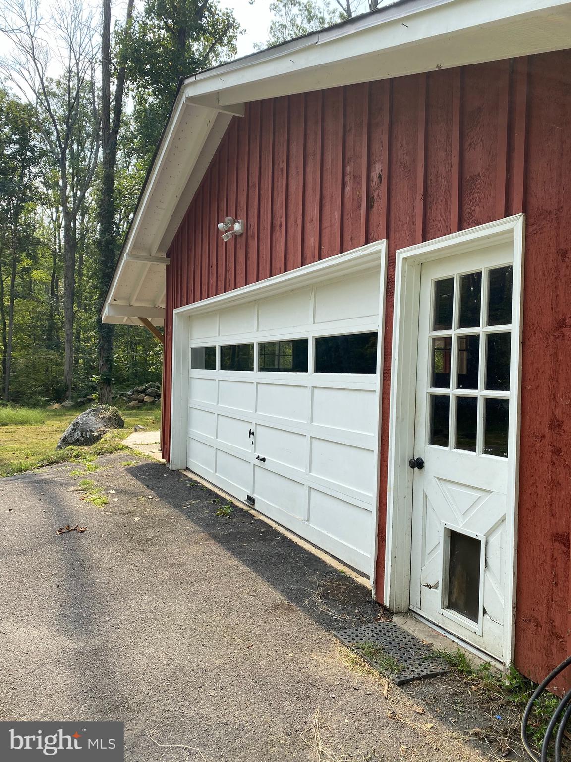 3108 Goezel Road Perkiomenville, PA 18074 - Photo 2 of 40 Garage