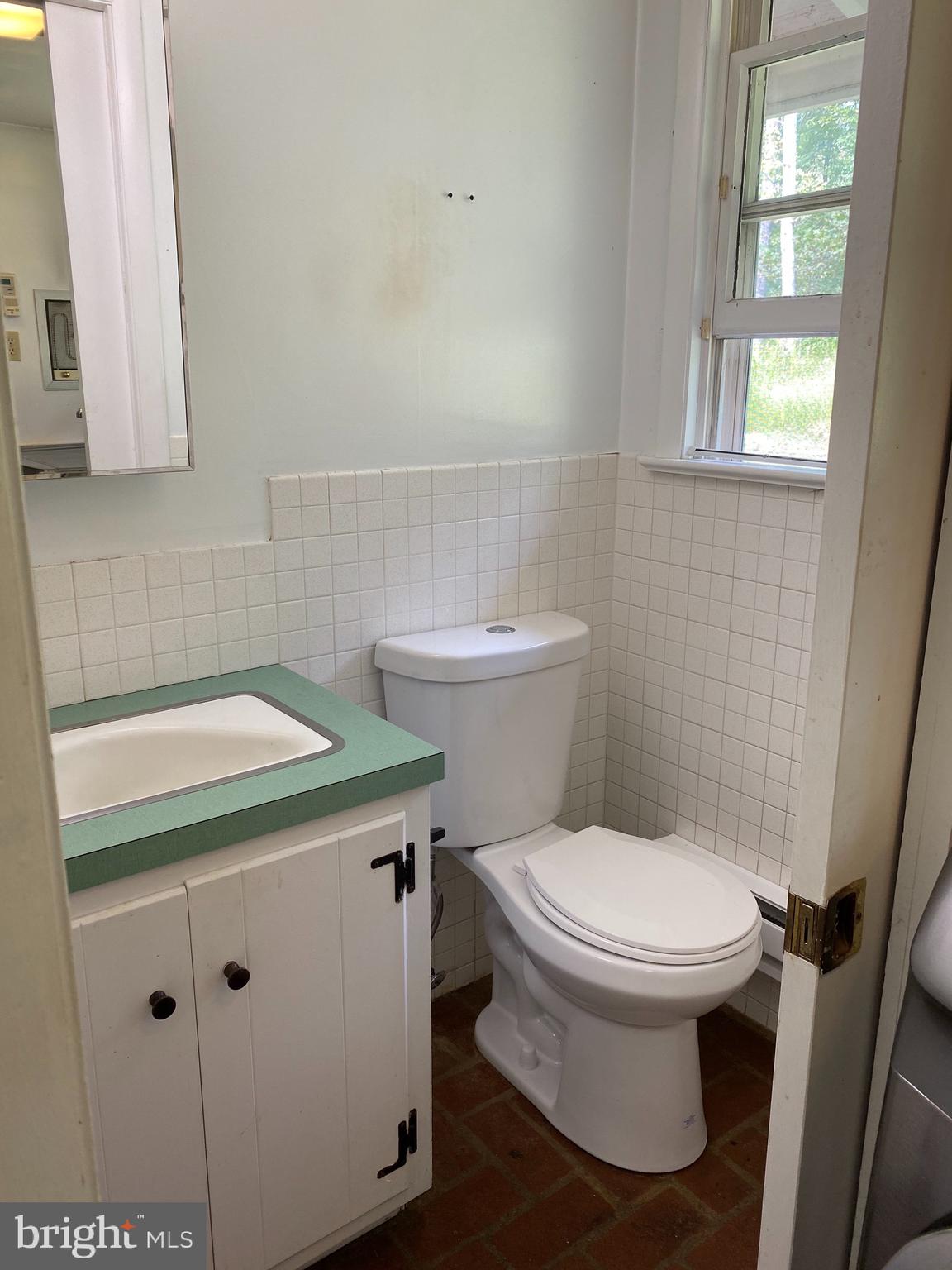 3108 Goezel Road Perkiomenville, PA 18074 - Photo 19 of 40 Half bathroom