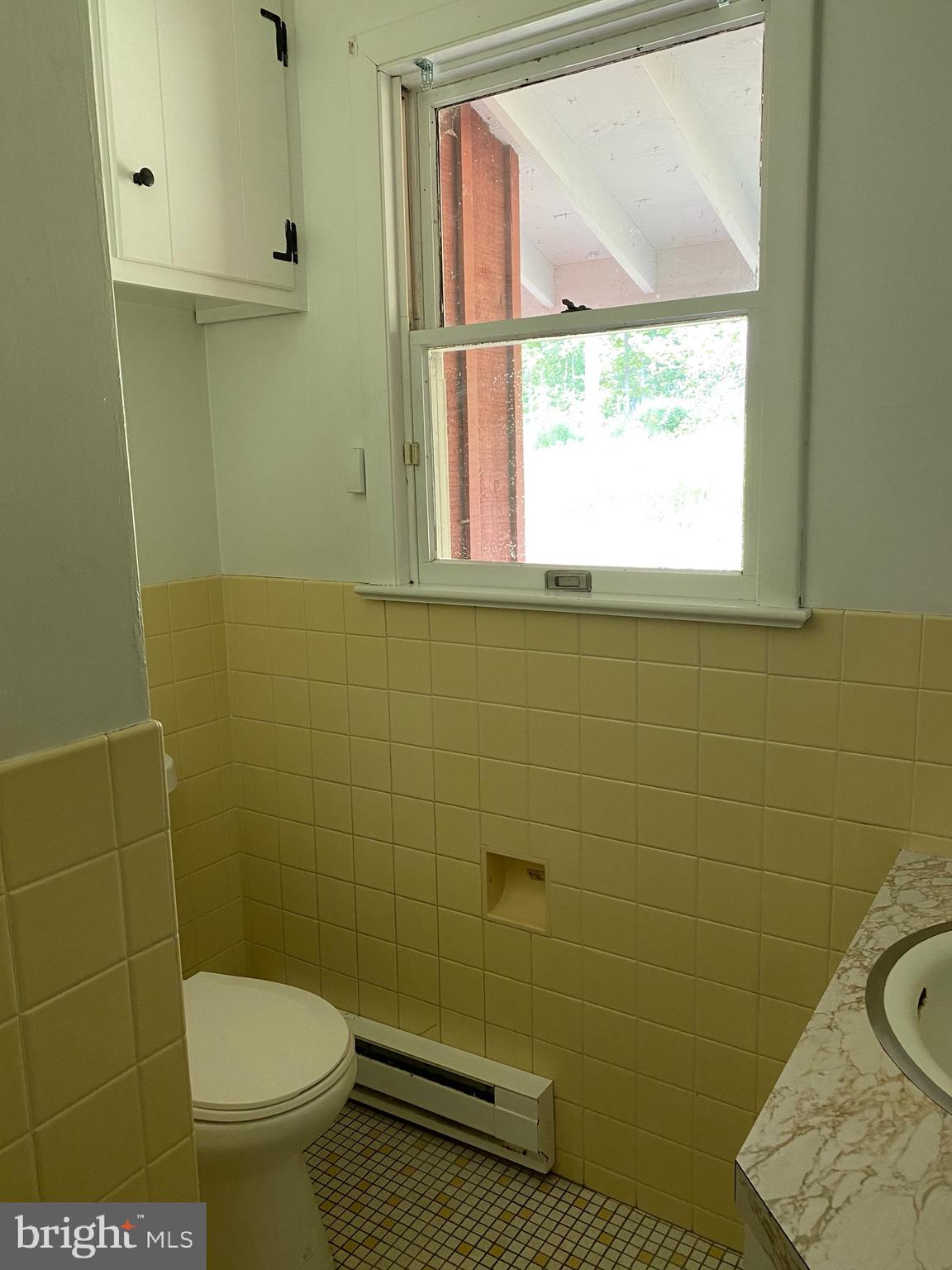 3108 Goezel Road Perkiomenville, PA 18074 - Photo 27 of 40 Hall Bathroom