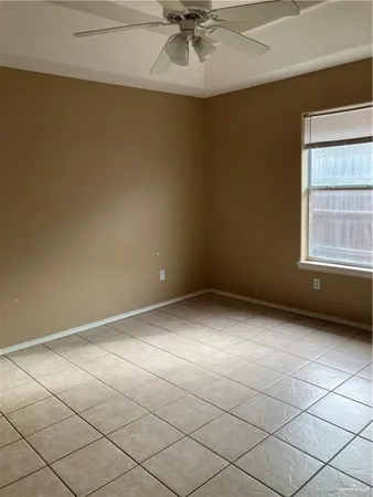 $900 | 2408 Moonlight Lane, Unit 3, Edinburg, TX 78541