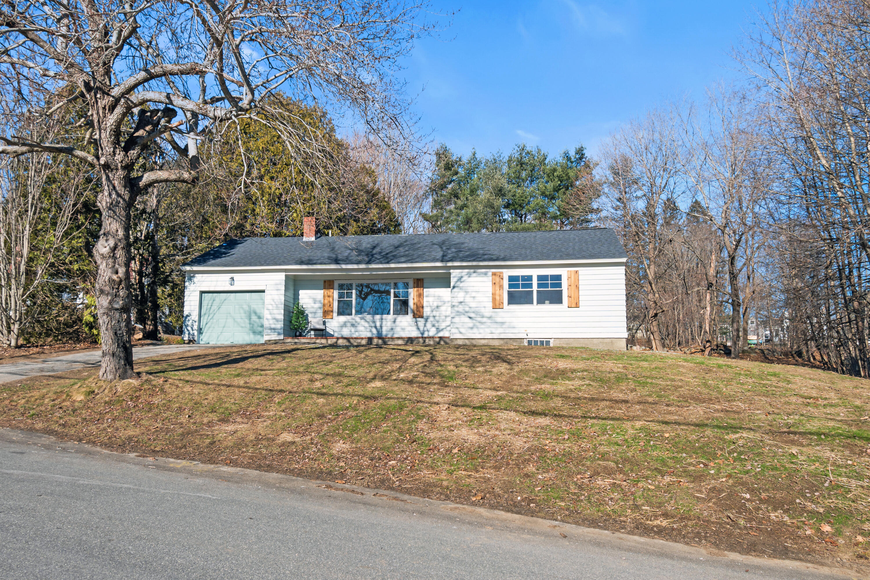 9 Mayflower Road Hallowell, ME 04347 - Photo 19 of 23 9 Mayflower Road (31)