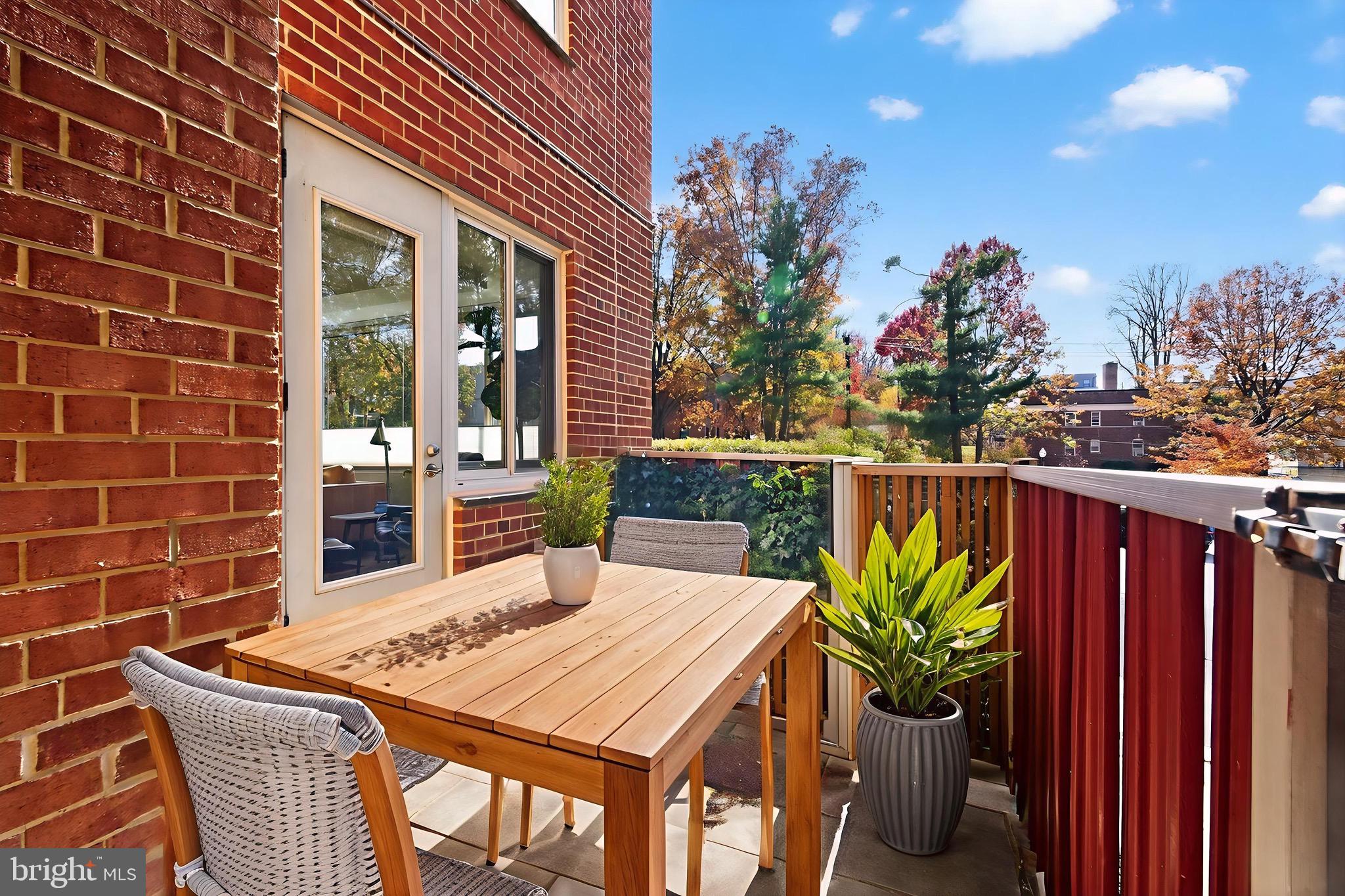 4000 Tunlaw Road Northwest, Unit 116 Washington, DC 20007 - Photo 2 of 20