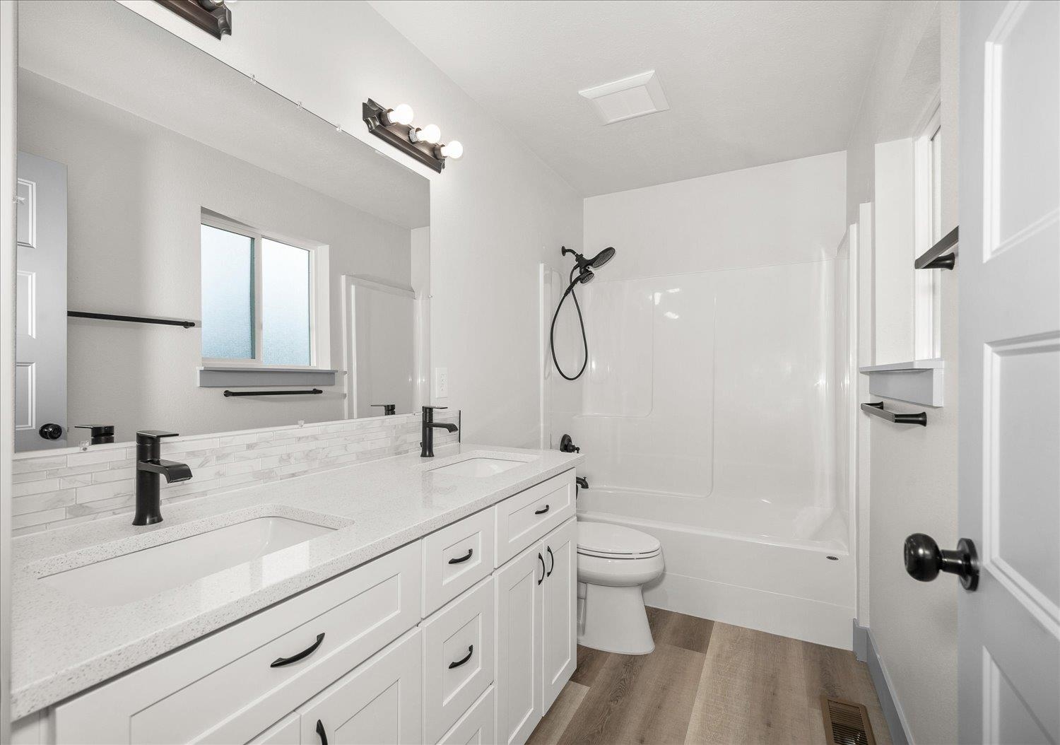 4911 North Martin Street Spokane, WA 99207 - Photo 18 of 32