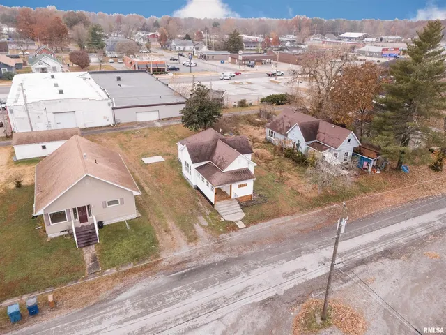 $74,900 | 506 West Poplar Street, West Frankfort, IL 62896