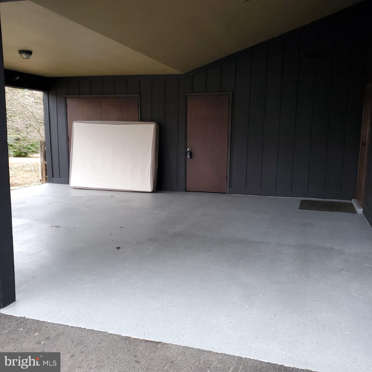 14901 Springfield Road Darnestown, MD 20874 - Photo 33 of 40 Carport