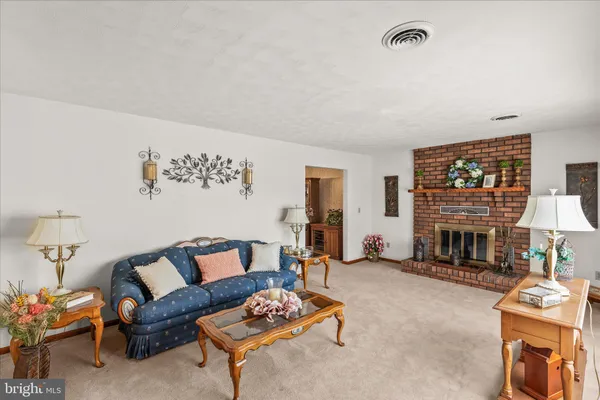 $465,000 | 5130 Littlestown Pike, Taneytown, MD 21787