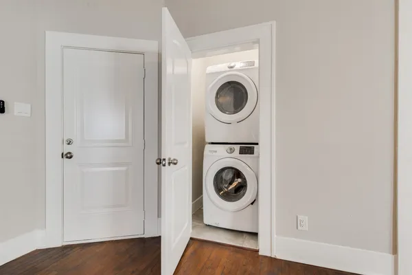 $1,850 | 1219 West Gray Street, Unit 2, Houston, TX 77019