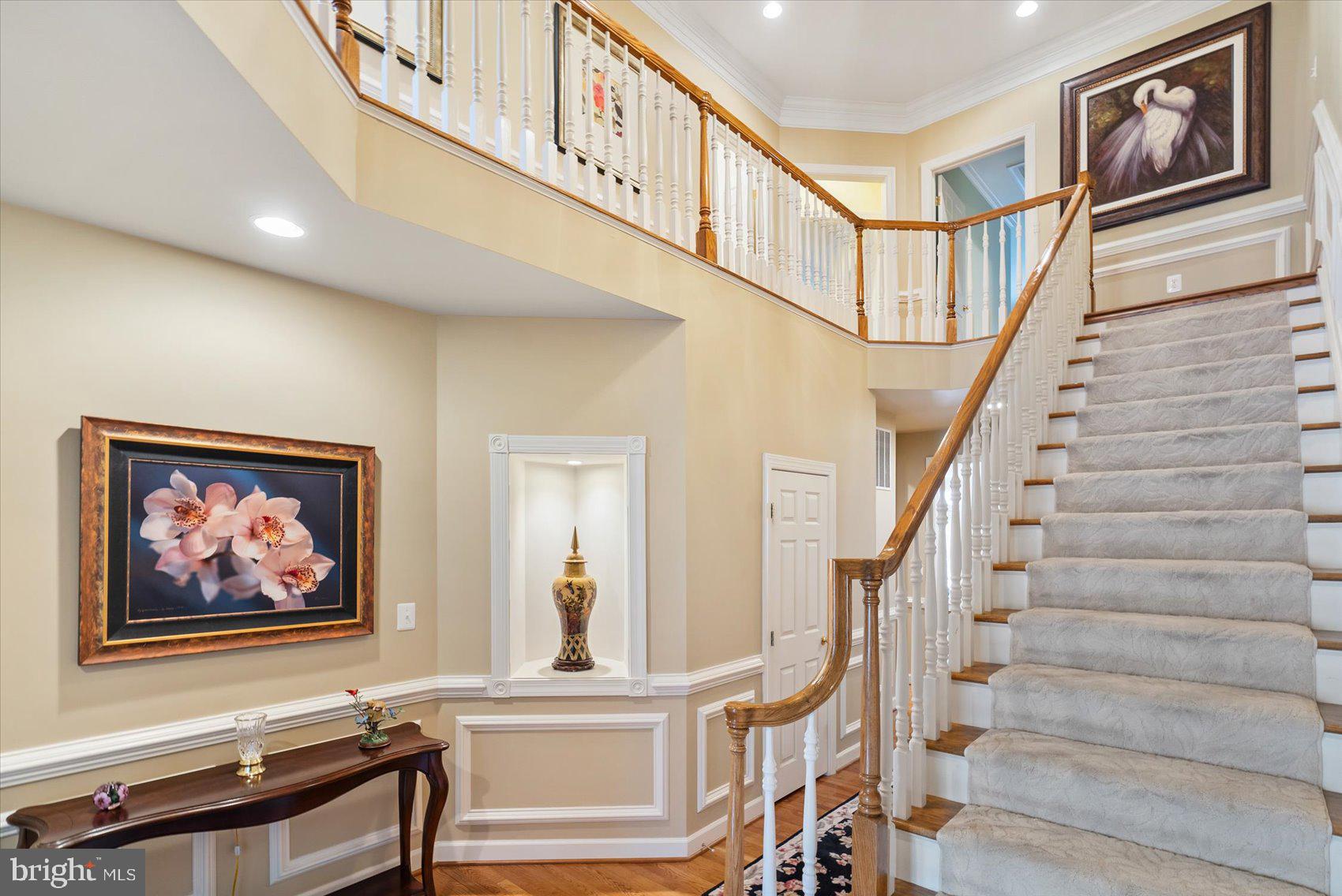 5115 Bright Owl Road Perry Hall, MD 21128 - Photo 19 of 74 Access To Upper Level - Hardwood Step With Carpet