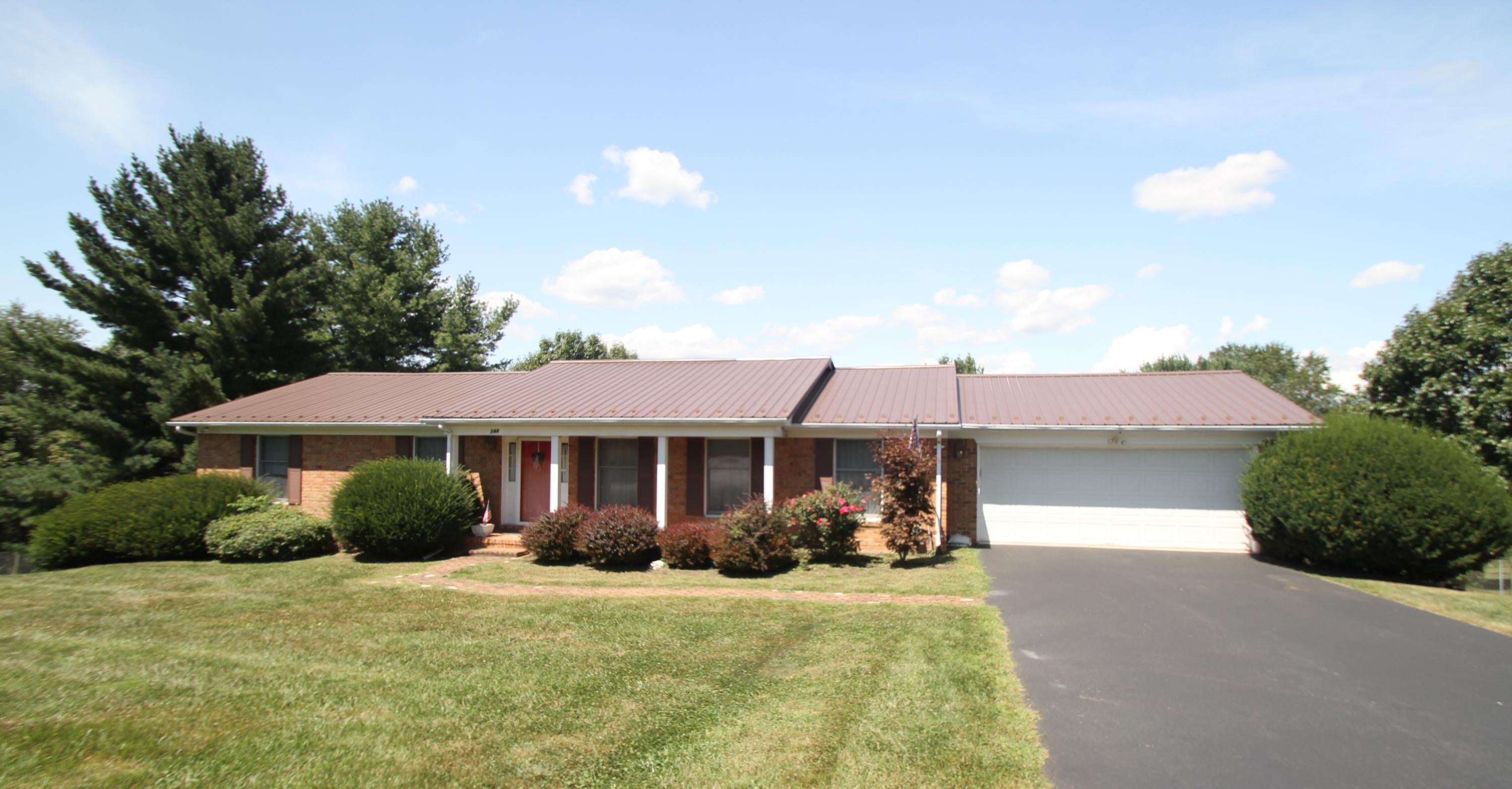 344 Farm Road Lewisburg, WV 24901 - Photo 1 of 45 Gallery Image 1