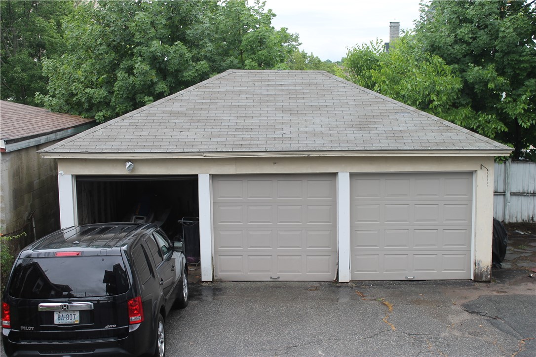 95 Park Avenue Woonsocket, RI 02895 - Photo 4 of 50